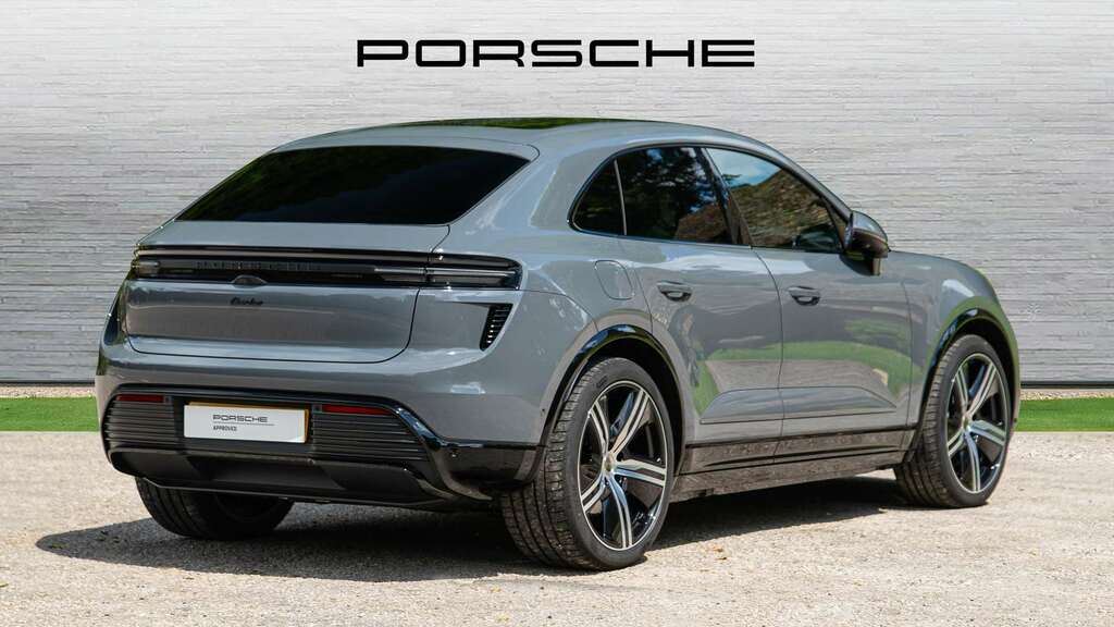 Porsche Macan Turbo 2026 Grey #3