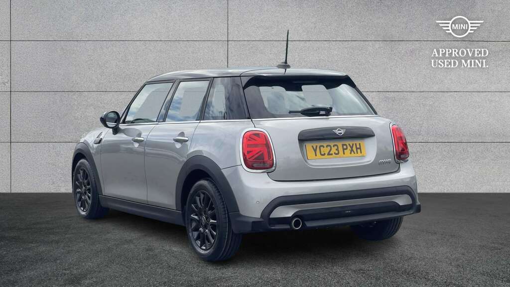 Mini Hatch 1.5 Cooper Classic II 2023 Silver #4