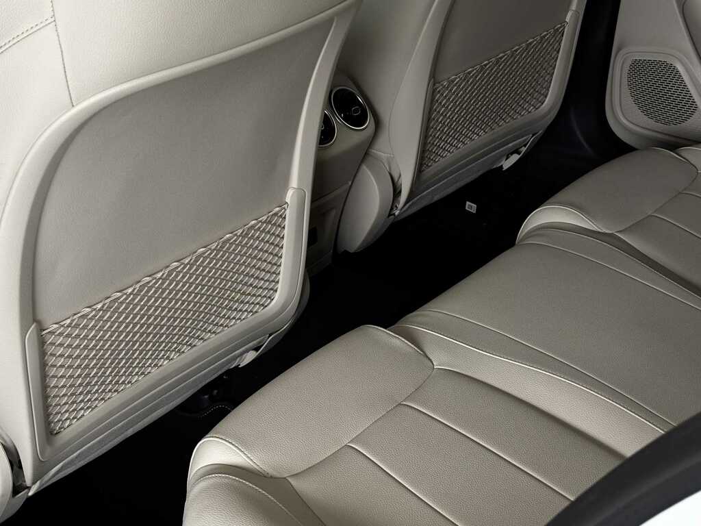 Mercedes-Benz A Class Amg A 35 4Matic Premium White #20
