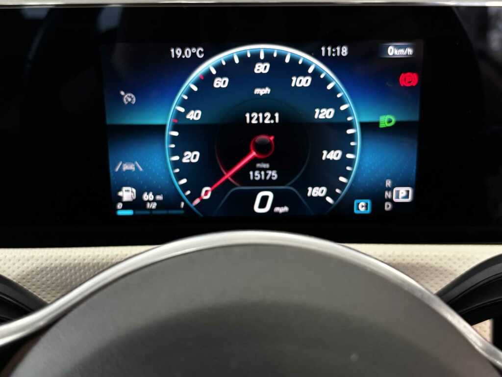 Mercedes-Benz A Class Amg A 35 4Matic Premium White #32