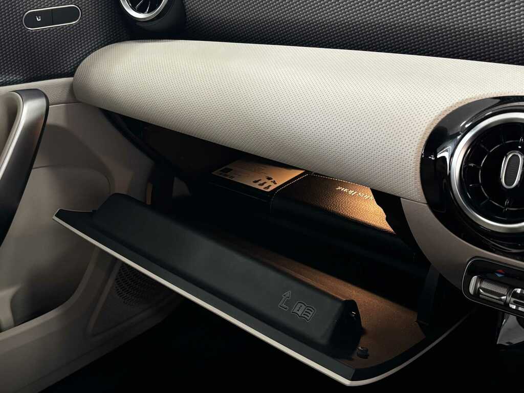 Mercedes-Benz A Class Amg A 35 4Matic Premium White #31