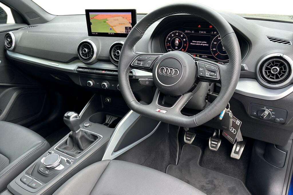 Audi Q2 35 Tfsi Black Edition 2023 DX73WJU Blue #4