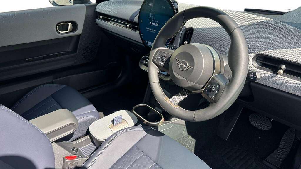 Mini Hatch 2.0 S Exclusive 2025 White #6