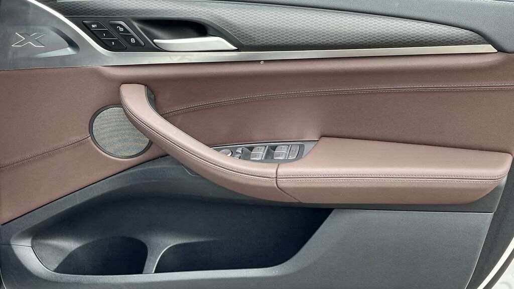BMW iX3 80Kwh M Sport Pro  #26