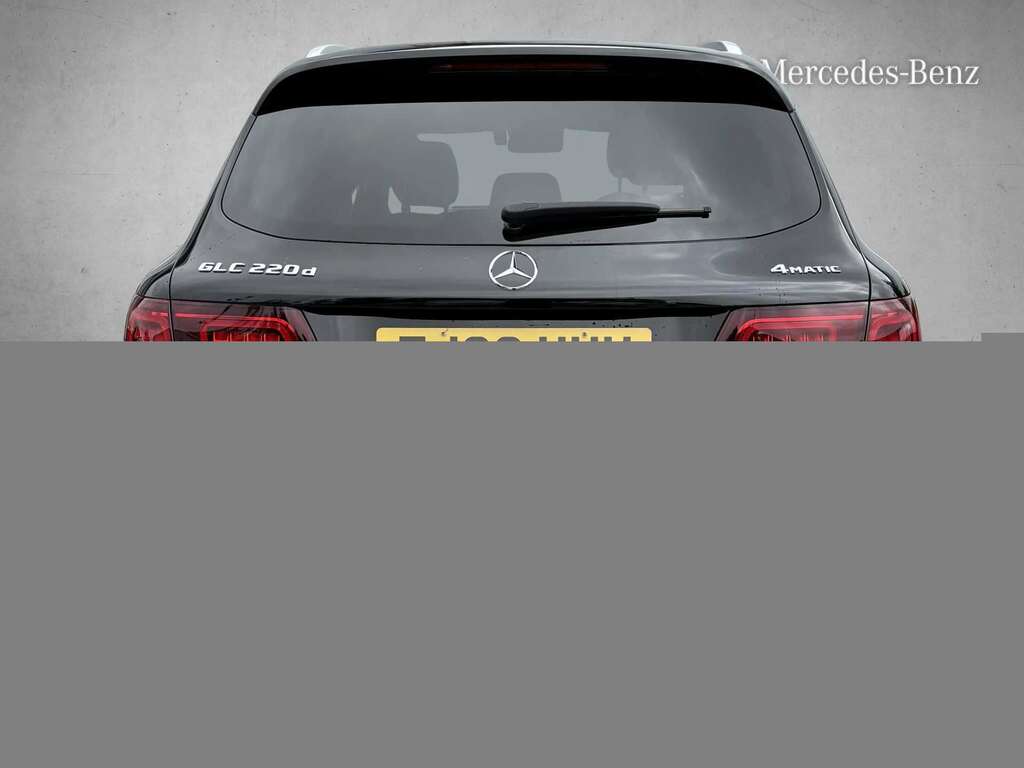 Mercedes-Benz GLC Class 220D 4Matic Amg Line Premium 9G-tronic 2022 Black #4