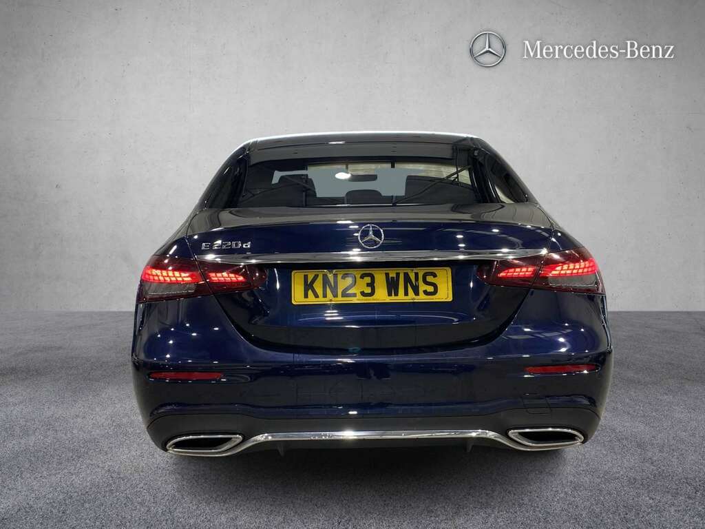 Mercedes-Benz E Class E220d 200 Amg Line Premium 9G-tronic 2023 Blue #6