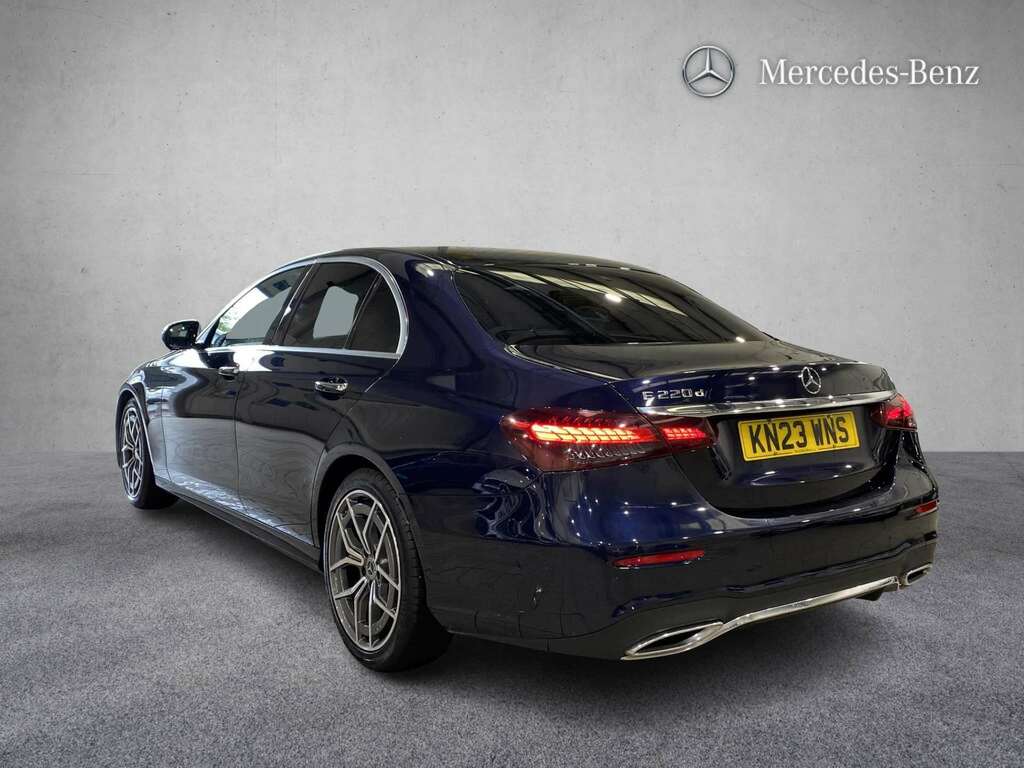 Mercedes-Benz E Class E220d 200 Amg Line Premium 9G-tronic 2023 Blue #5