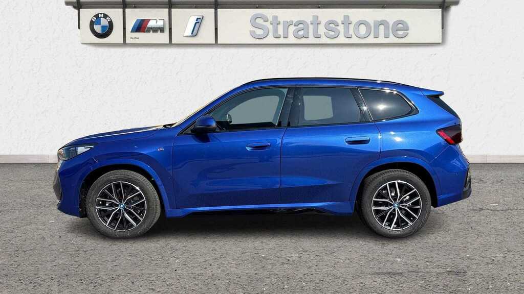 BMW iX1 150Kw Edrive20 M Sport 65Kwh 2025 Blue #4