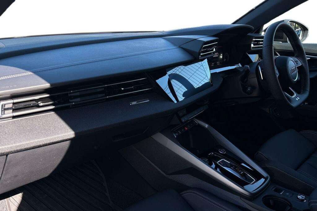 Audi A3 1.5 Tfsi E 204 Black Edition S Tronic 2026 Black #2