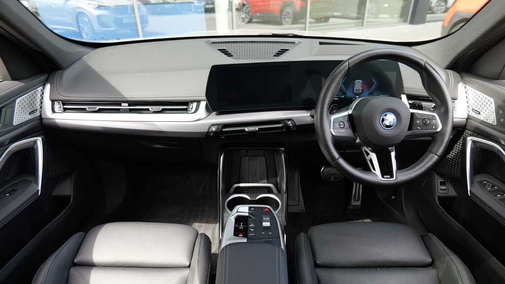 BMW X1 Xdrive 30E M Sport Step 2023 Silver #4