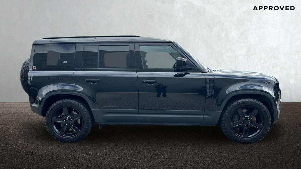 Land Rover Defender 110 2.0 D240 Se 110 2020 Black #5