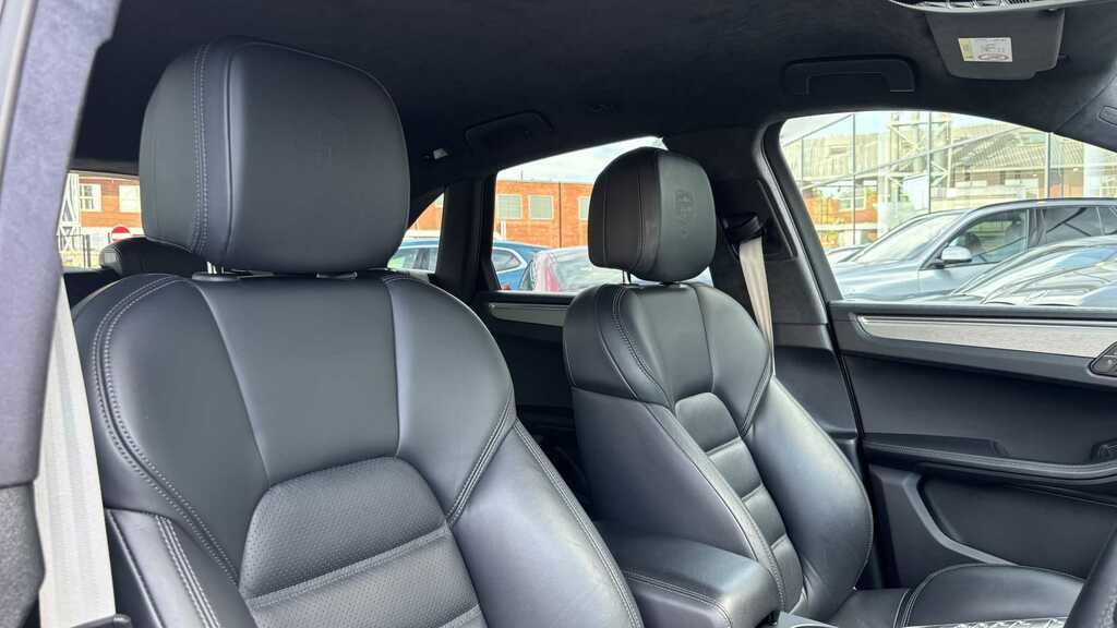 Porsche Macan Turbo Pdk 2019 Y60POR Grey #6