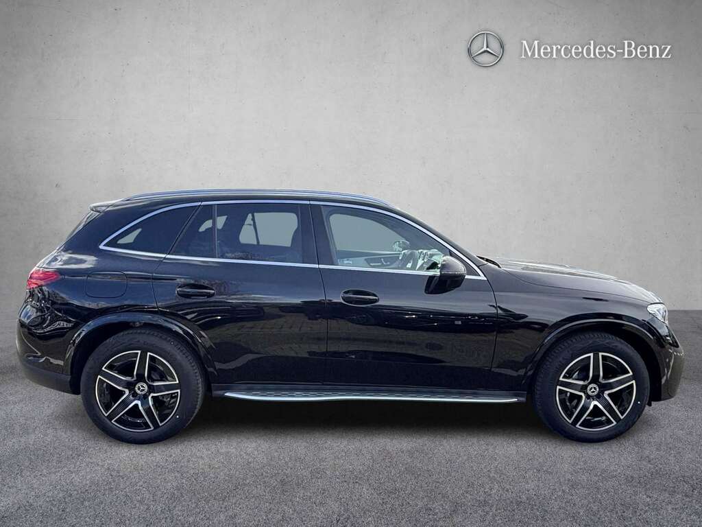 Mercedes-Benz GLC Class 300 4Matic Amg Line 9G-tronic 2026 Black #2