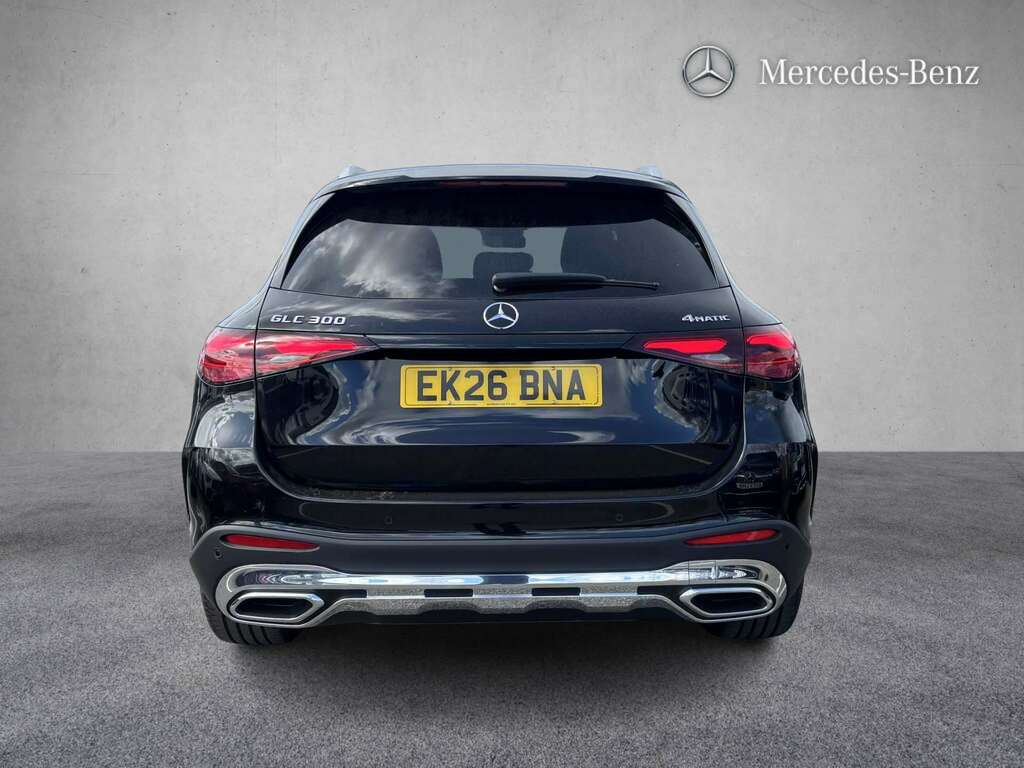 Mercedes-Benz GLC Class 300 4Matic Amg Line 9G-tronic 2026 Black #3