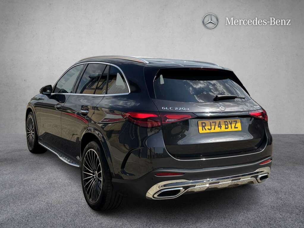 Mercedes-Benz GLC Class 220D 4Matic Amg Line Premium 9G-tronic 2024 RJ74BYZ Grey #2