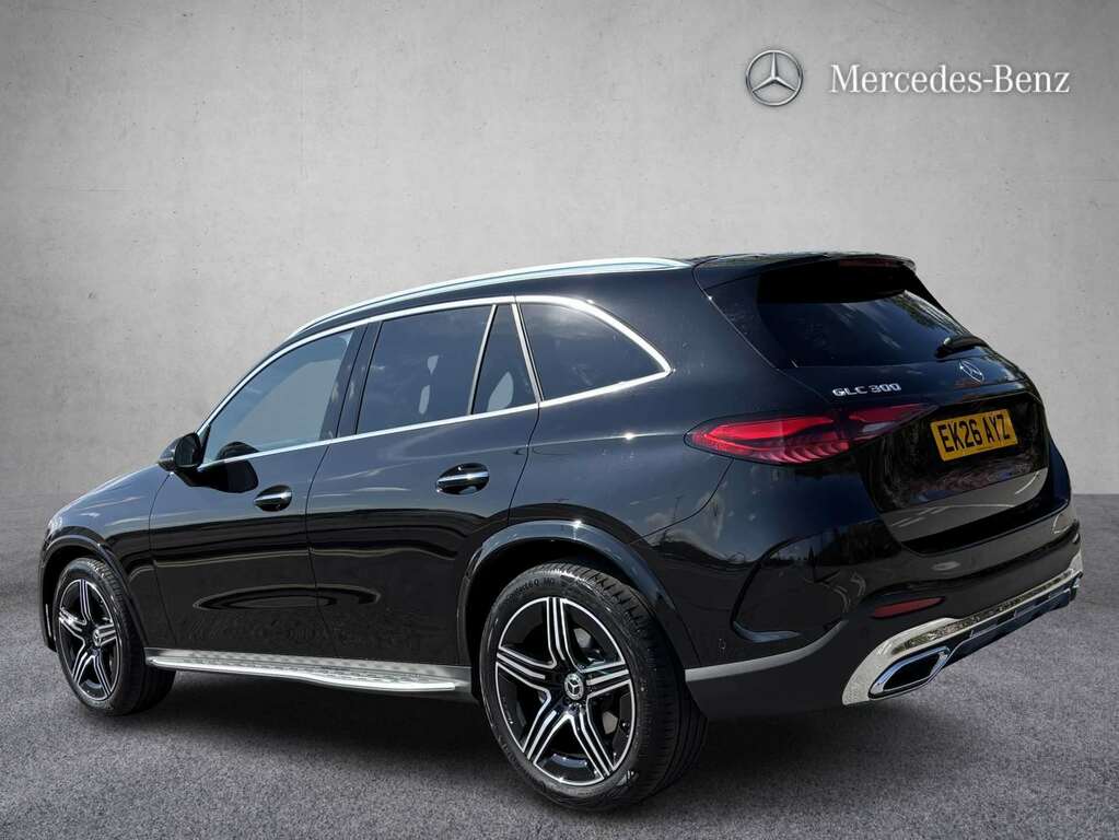 Mercedes-Benz GLC Class 300 4Matic Amg Line Prem Pan 9G-tronic 2026 Black #2