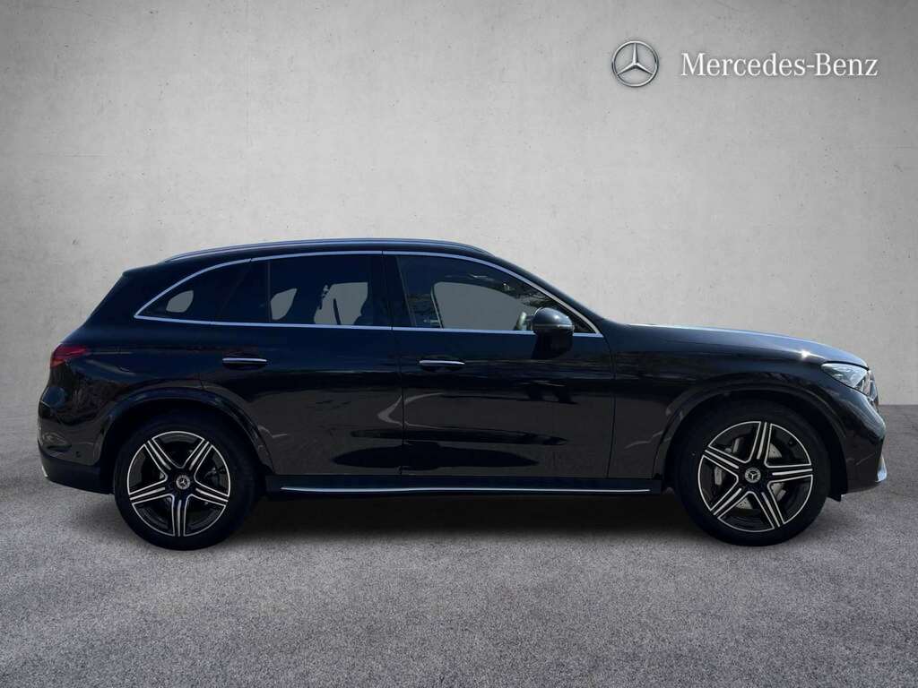 Mercedes-Benz GLC Class 300 4Matic Amg Line Prem Pan 9G-tronic 2026 Black #4
