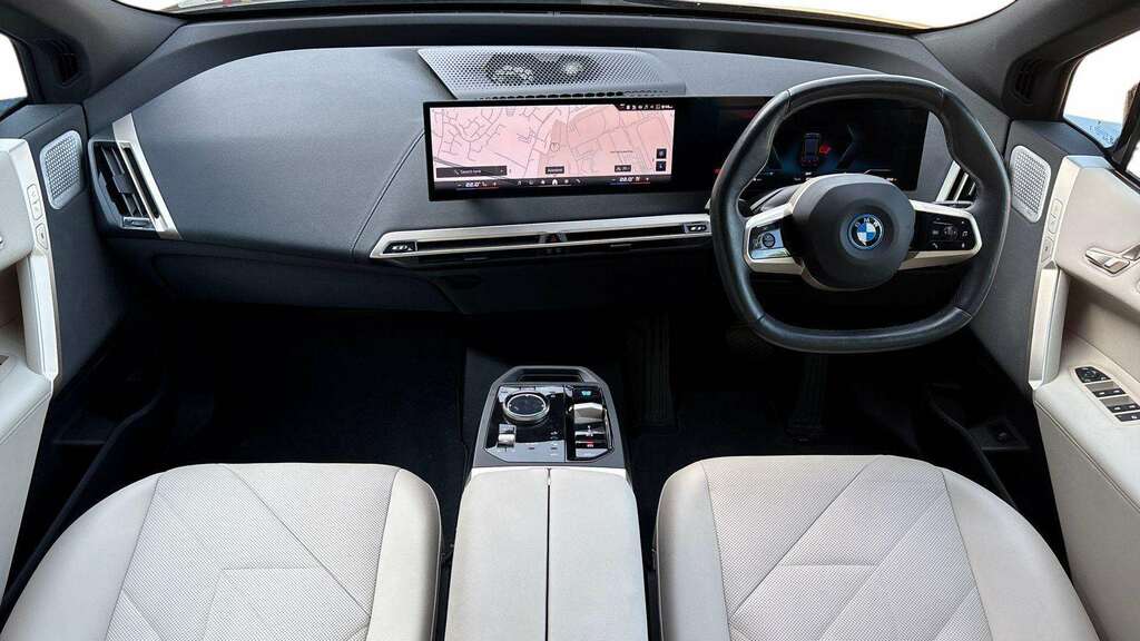 BMW iX 455Kw M60 111.5Kwh 2023 Black #4