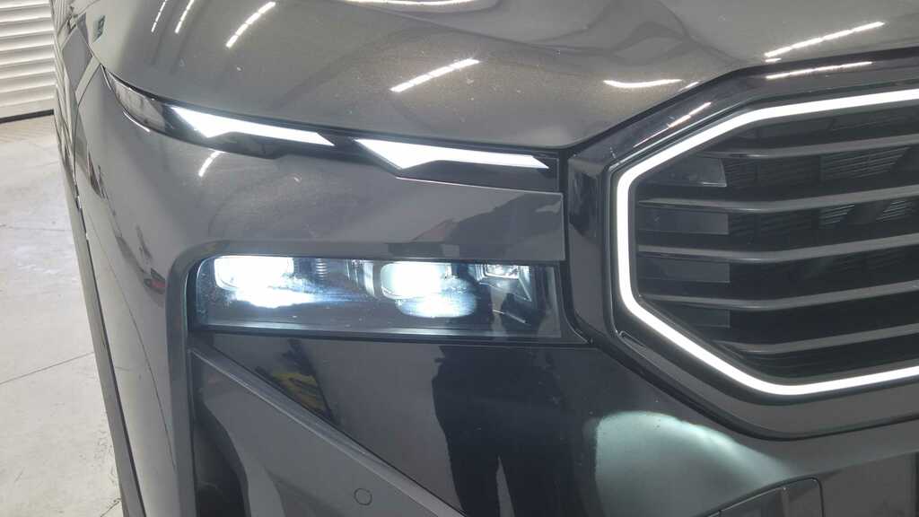 BMW XM 5dr Auto Black #35