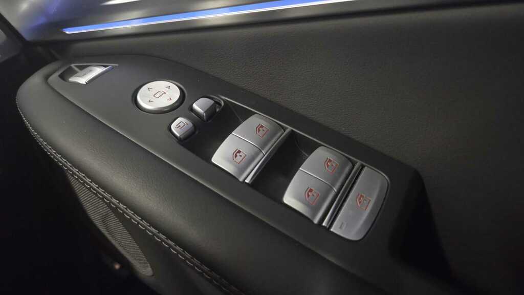 BMW XM 5dr Auto Black #23