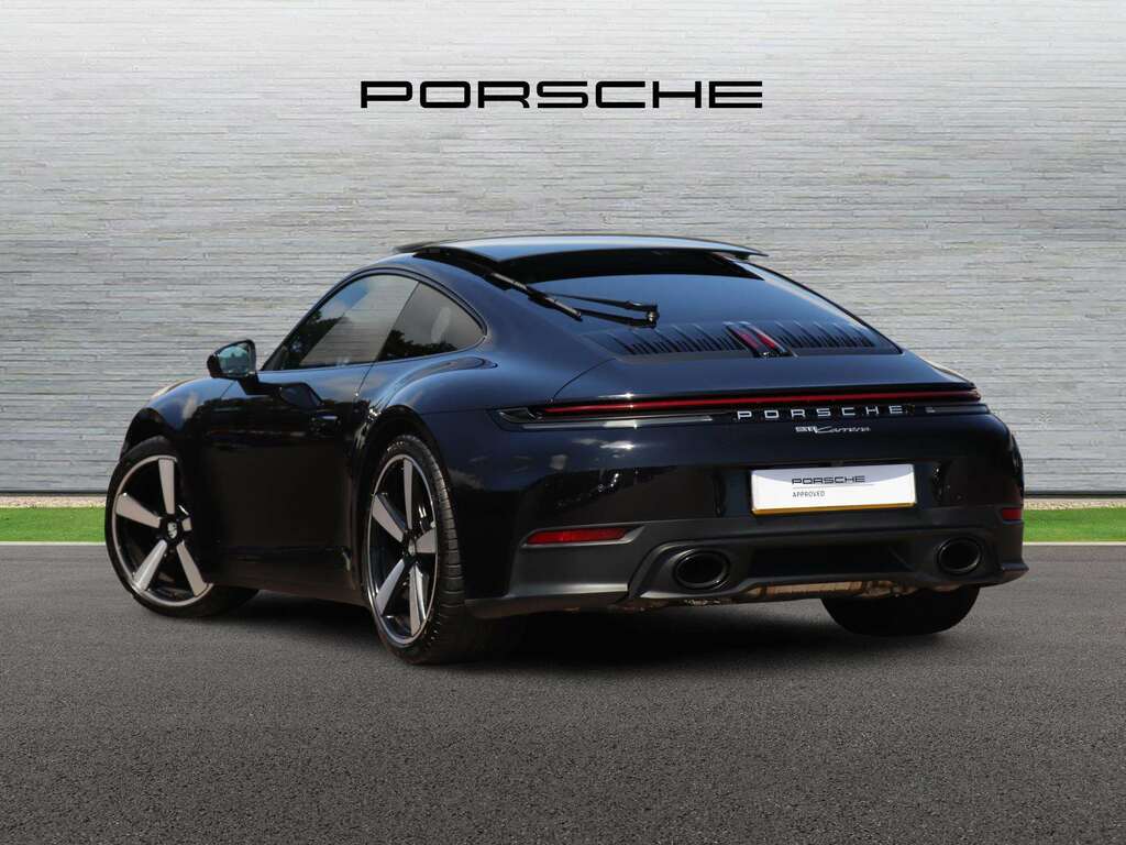 Porsche 911 Carrera 2025 2025 Black #4