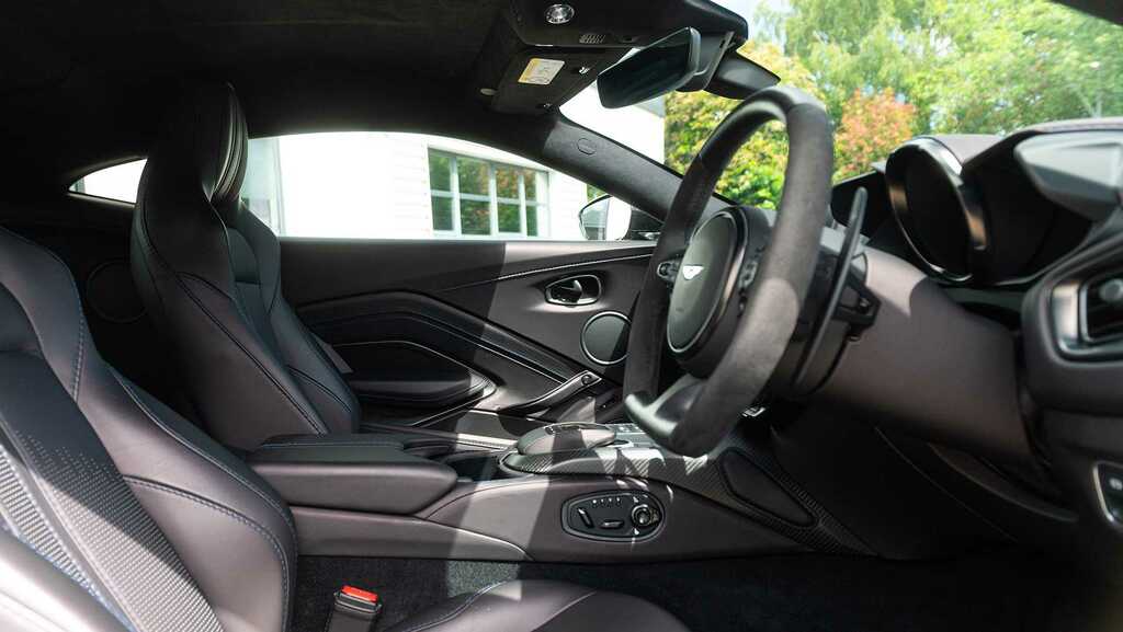 Aston Martin Vantage 4.0 V8 Euro 6  #24
