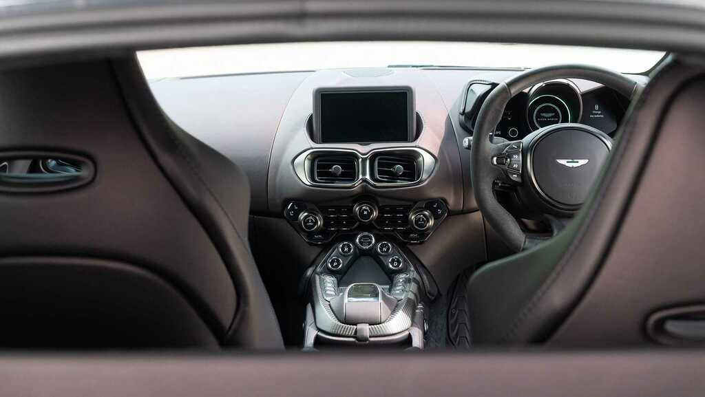 Aston Martin Vantage 4.0 V8 Euro 6  #21