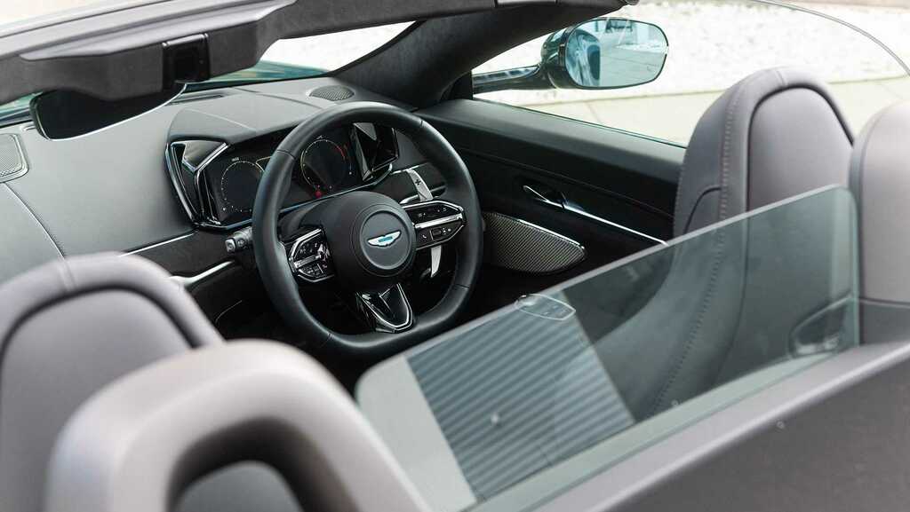 Aston Martin Vantage V8 2025 Green #31