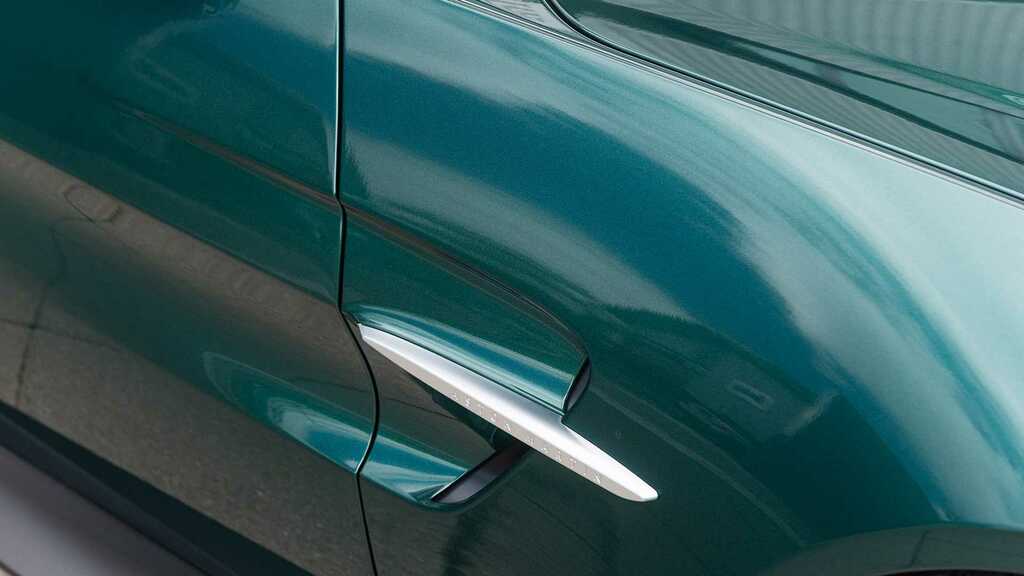 Aston Martin Vantage V8 2025 Green #8