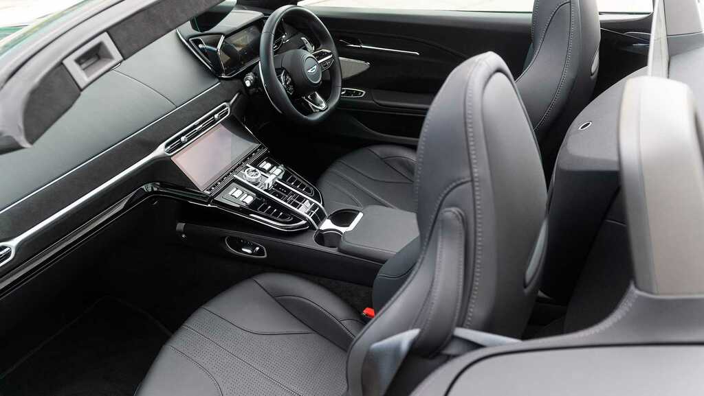 Aston Martin Vantage V8 2025 Green #32