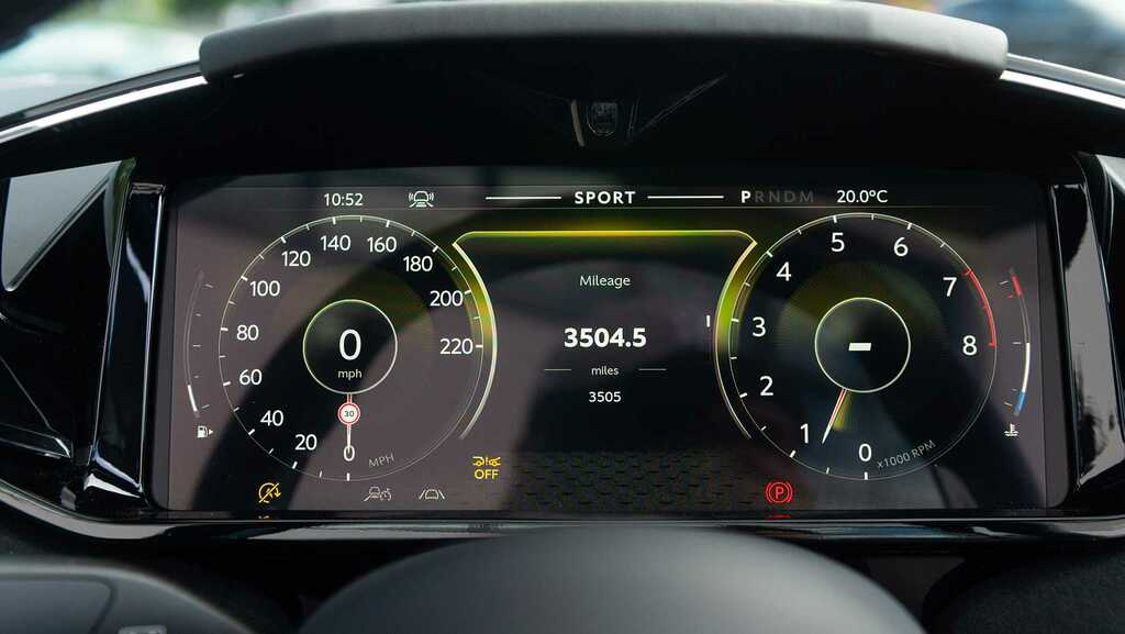 Aston Martin Vantage V8 2025 Green #5