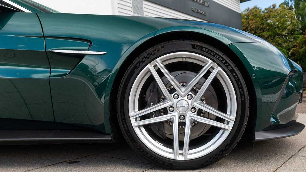 Aston Martin Vantage V8 2025 Green #3