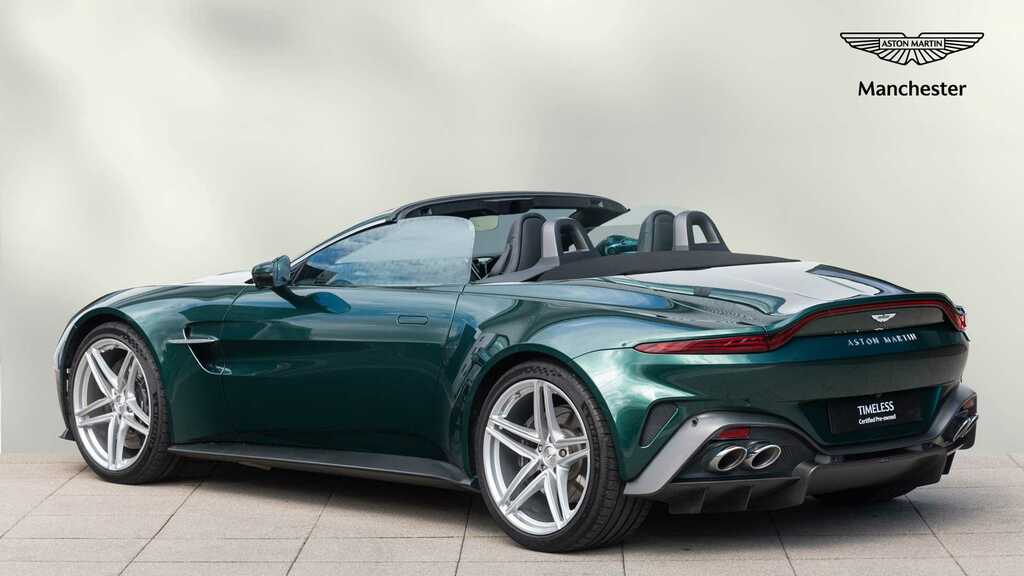 Aston Martin Vantage V8 2025 Green