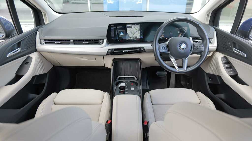 BMW 2 Series 220I Mht Sport Dct 2023 Blue #2