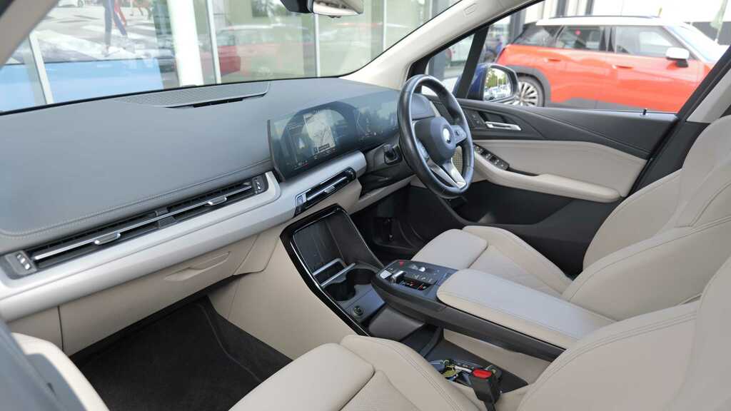 BMW 2 Series 220I Mht Sport Dct 2023 Blue #5