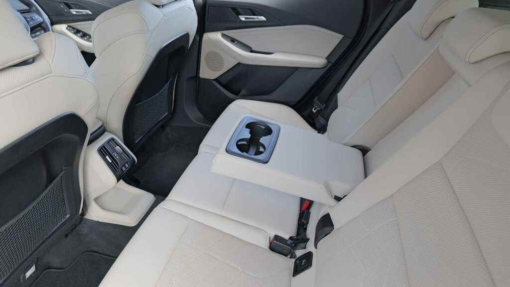 BMW 2 Series 218D Sport Live Cockpit Prof Black #32