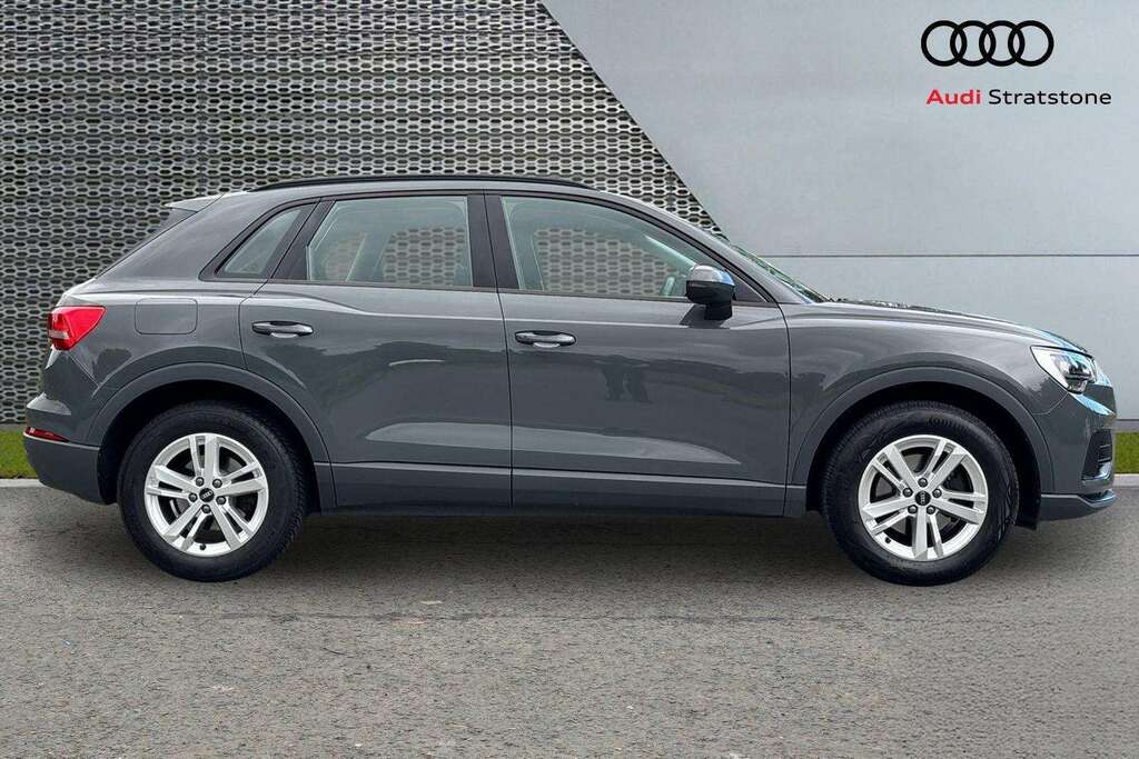 Audi Q3 35 Tfsi Technik S Tronic 2023 MV23ZSY Grey #3
