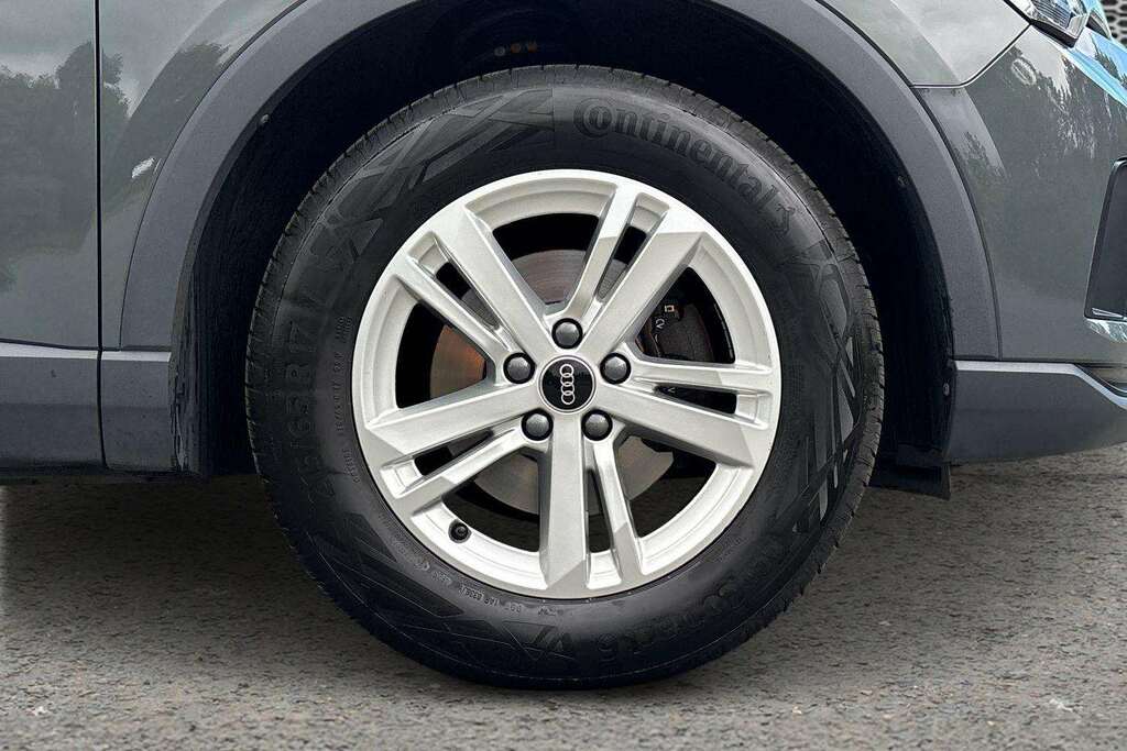 Audi Q3 35 Tfsi Technik S Tronic 2023 MV23ZSY Grey #4