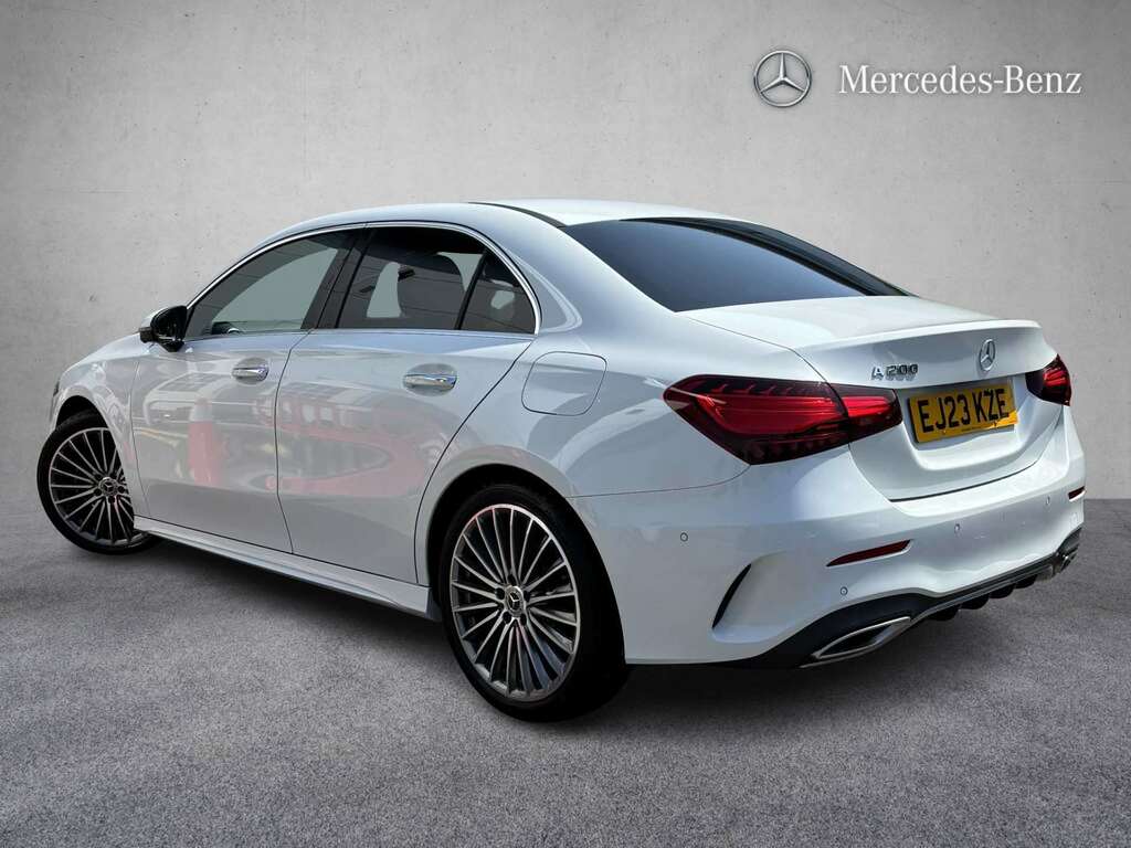 Mercedes-Benz A Class A200 Amg Line Premium Plus 2023 EJ23KZE White #2