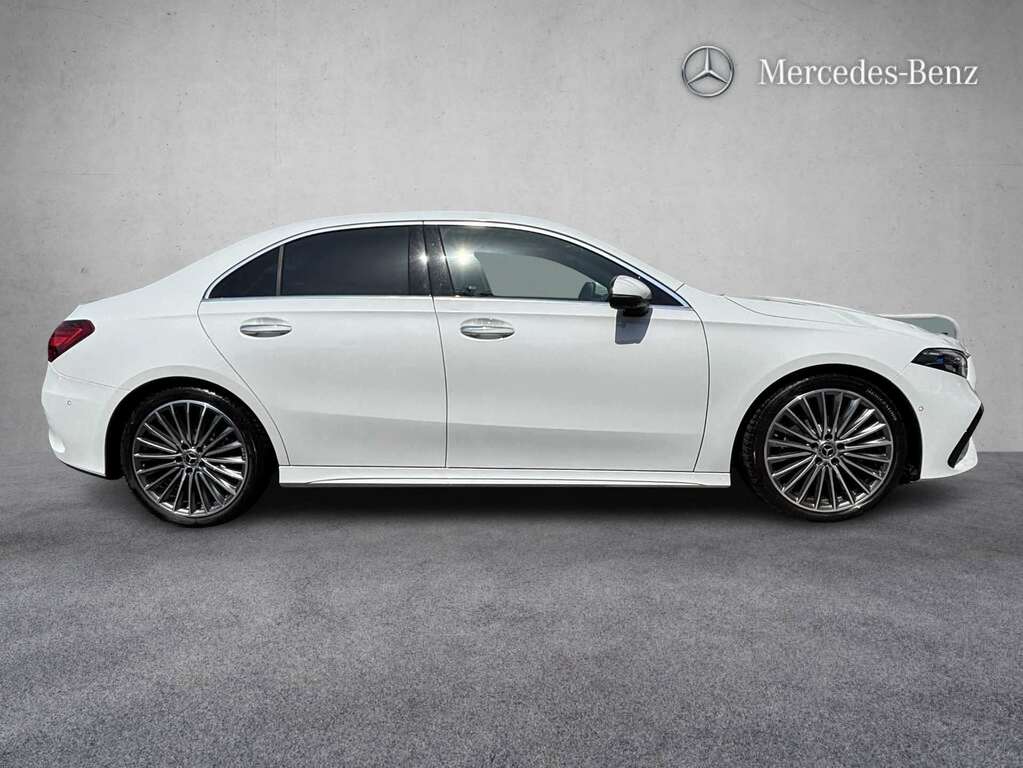 Mercedes-Benz A Class A200 Amg Line Premium Plus 2023 EJ23KZE White #4