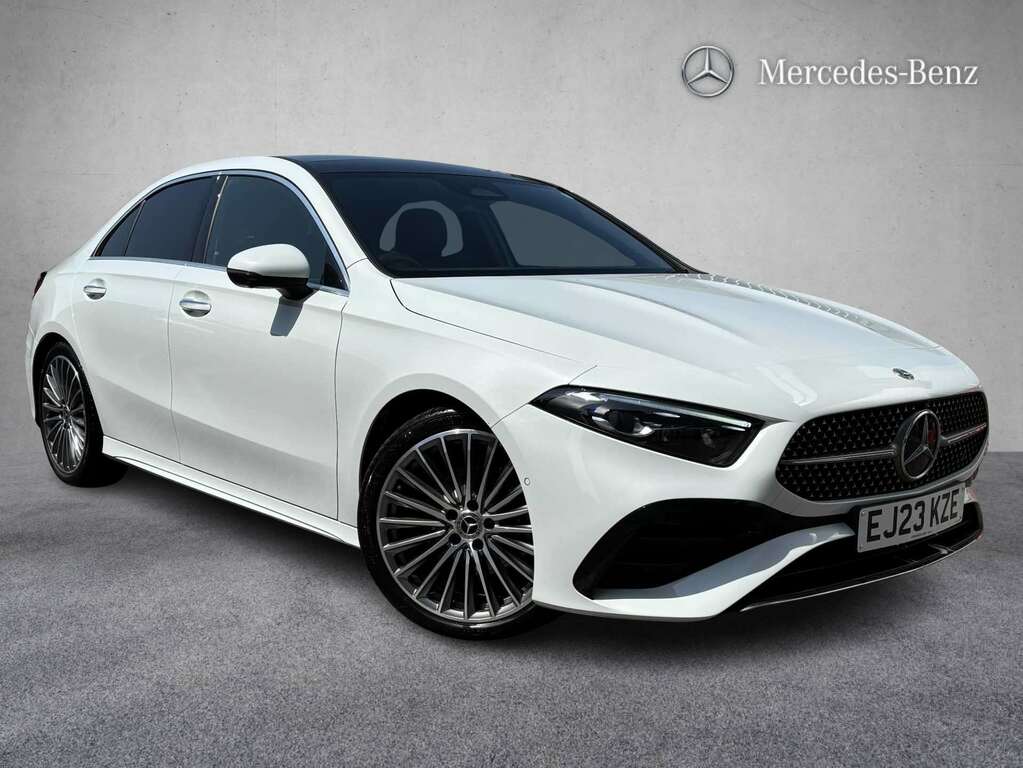 Mercedes-Benz A Class A200 Amg Line Premium Plus 2023 EJ23KZE White