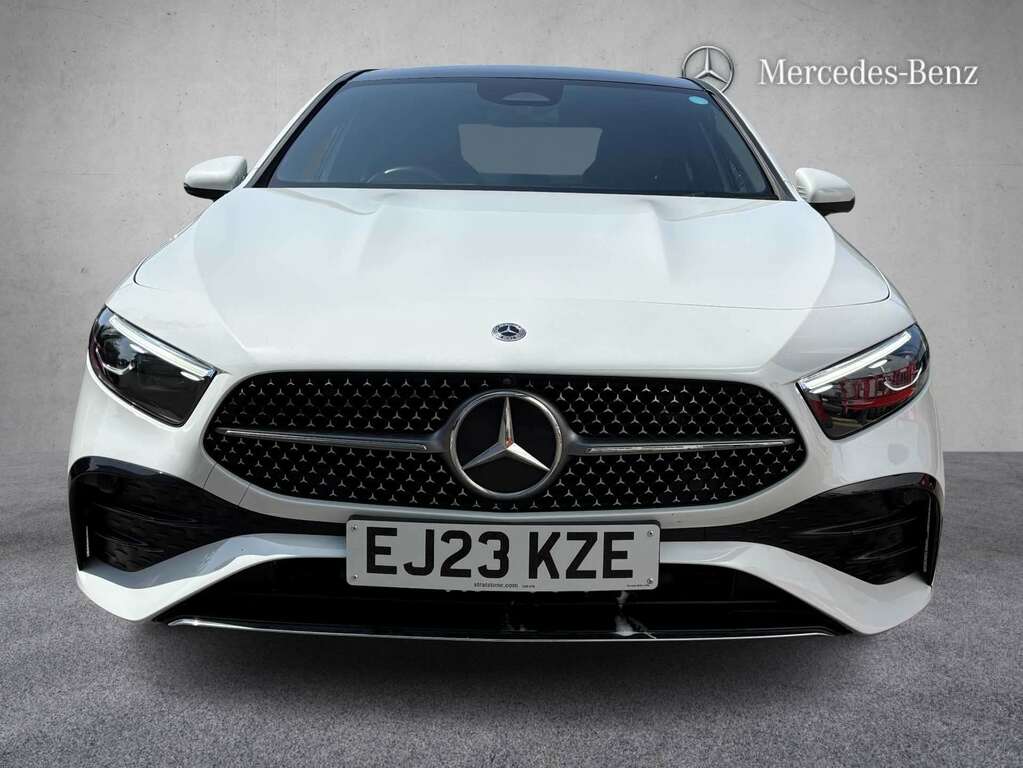 Mercedes-Benz A Class A200 Amg Line Premium Plus 2023 EJ23KZE White #3
