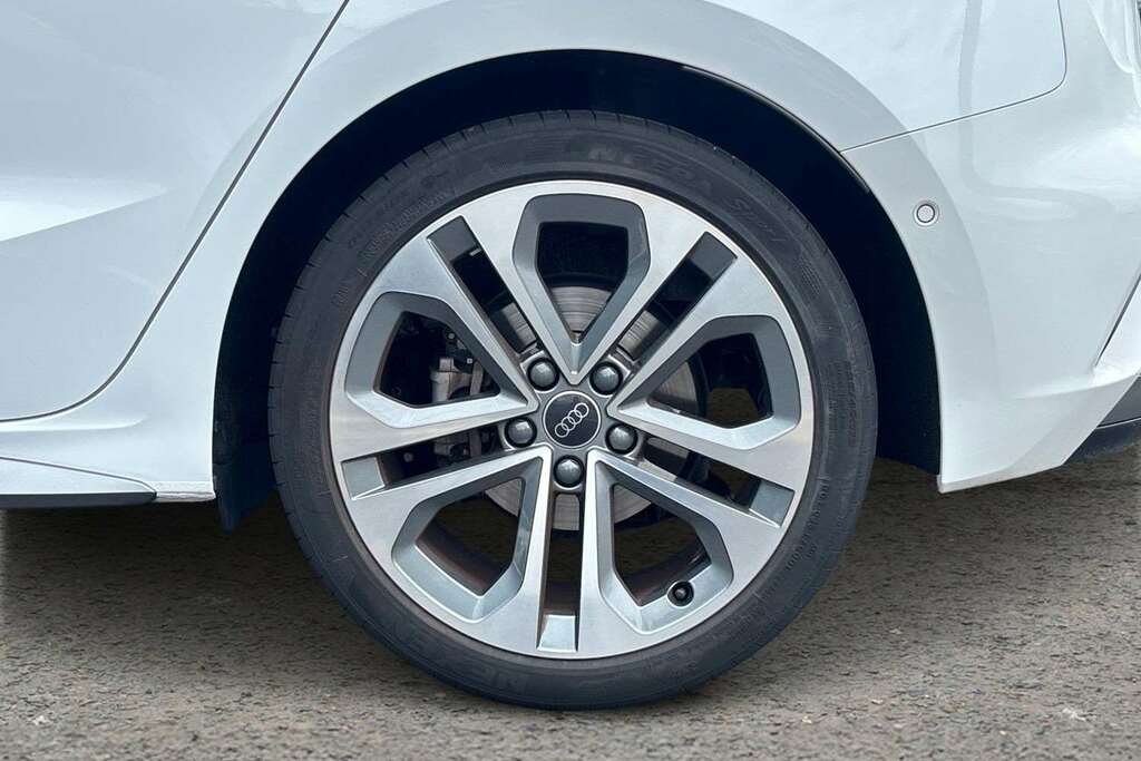 Audi A3 1.5 Tfsi 150 S Line S Tronic 2025 White #4