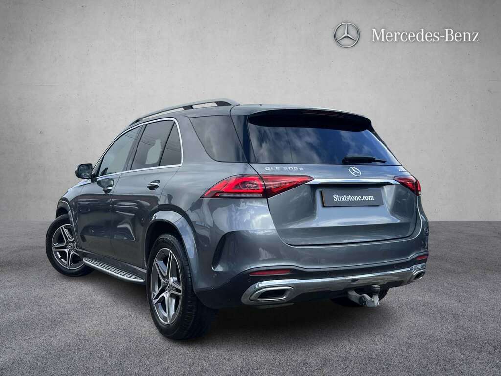 Mercedes-Benz GLE Class 300D 4Matic Amg Line Prem Plus 9G-tronic 2020 Grey #2