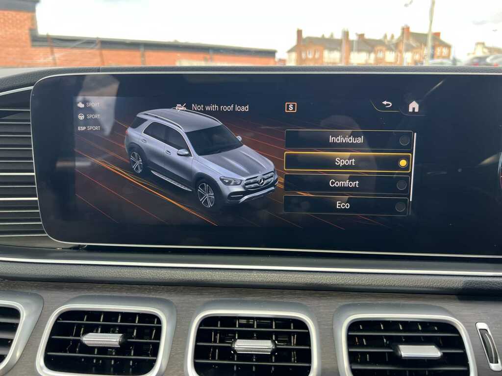 Mercedes-Benz GLE Class 3L Amg White #30