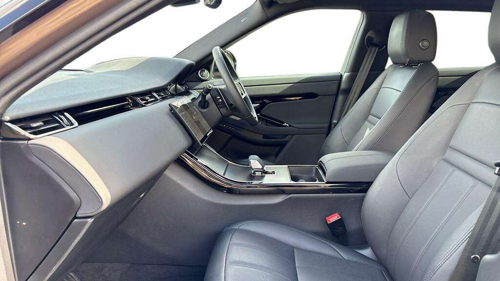 Land Rover Range Rover Evoque 2.0 D200 Dynamic Se 2025 Brown #2