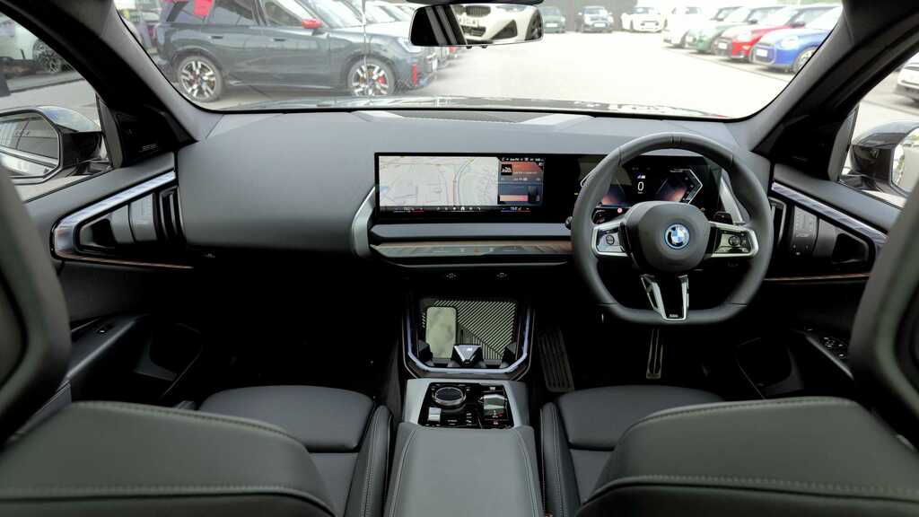 BMW X3 30E Xdrive M Sport 2025 Black #4