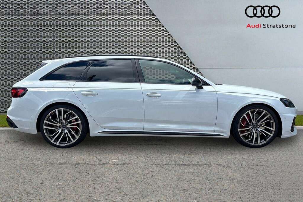 Audi RS4 Rs 4 Tfsi Quattro Vorsprung Tiptronic 2021 White #4