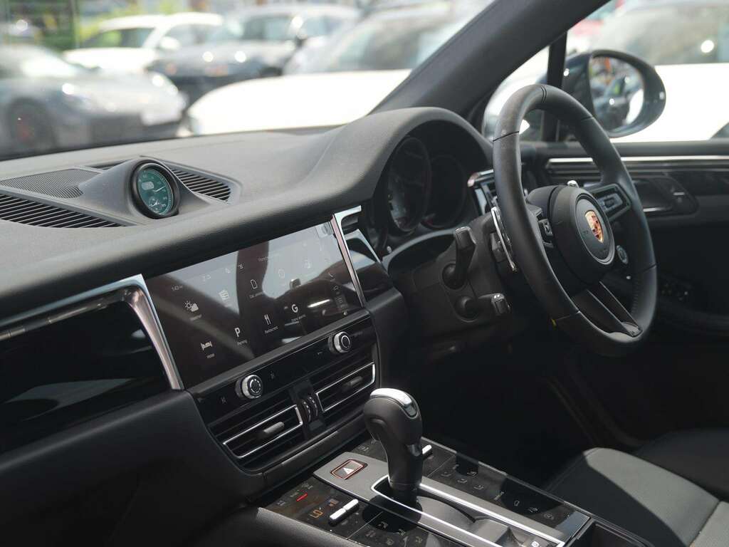 Porsche Macan S Pdk 2025 Black #5