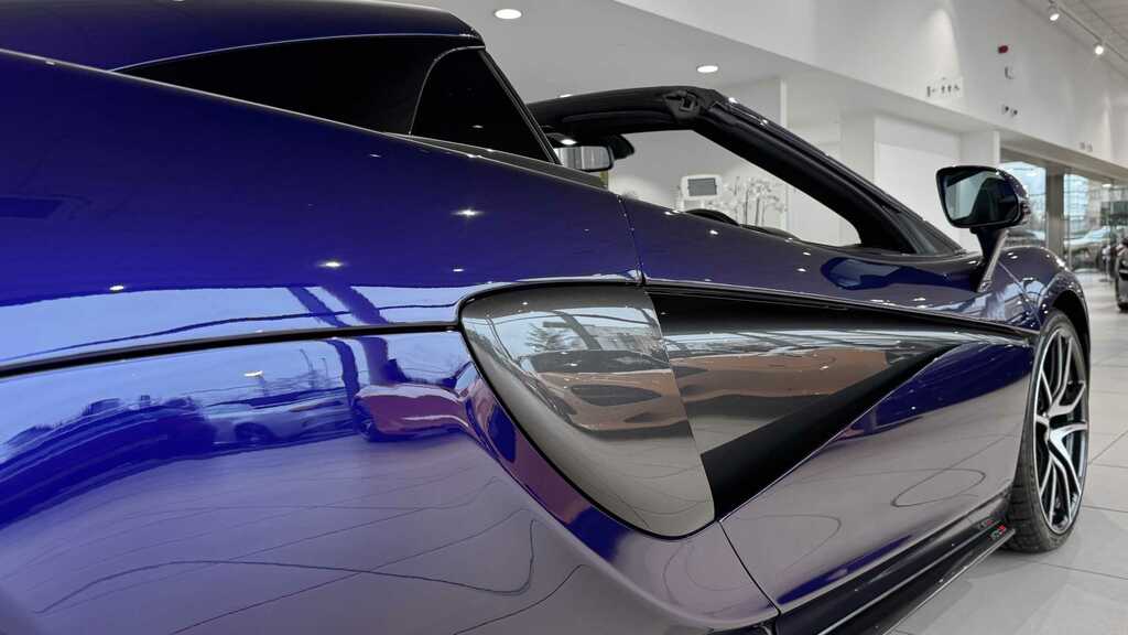 McLaren 570S 570S Spider S-a Silver #17